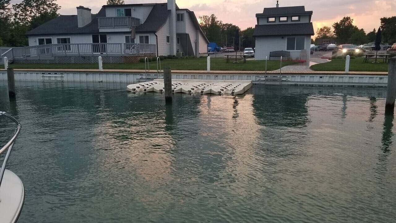 Photo of Others in Anchorville