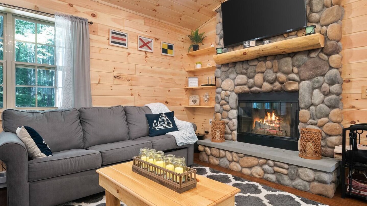 Photo of Livingroom in West Oneonta