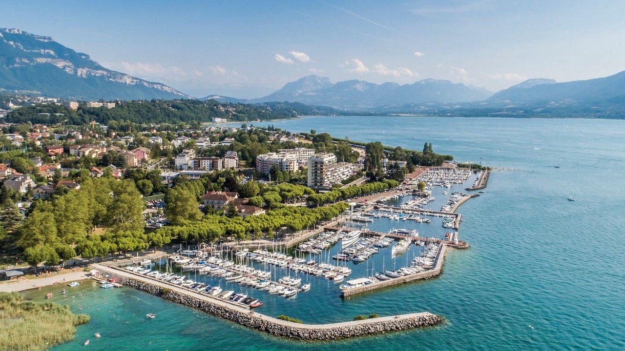 Photo of Others in Aix-les-Bains City Center