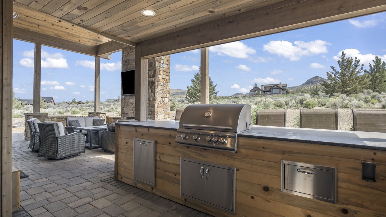 Photo of Outdoor in Powell Butte