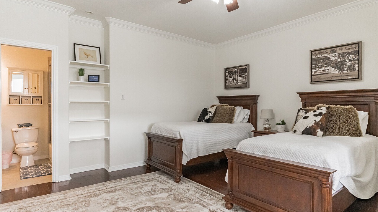 Photo of Bedroom in Lake Austin Village