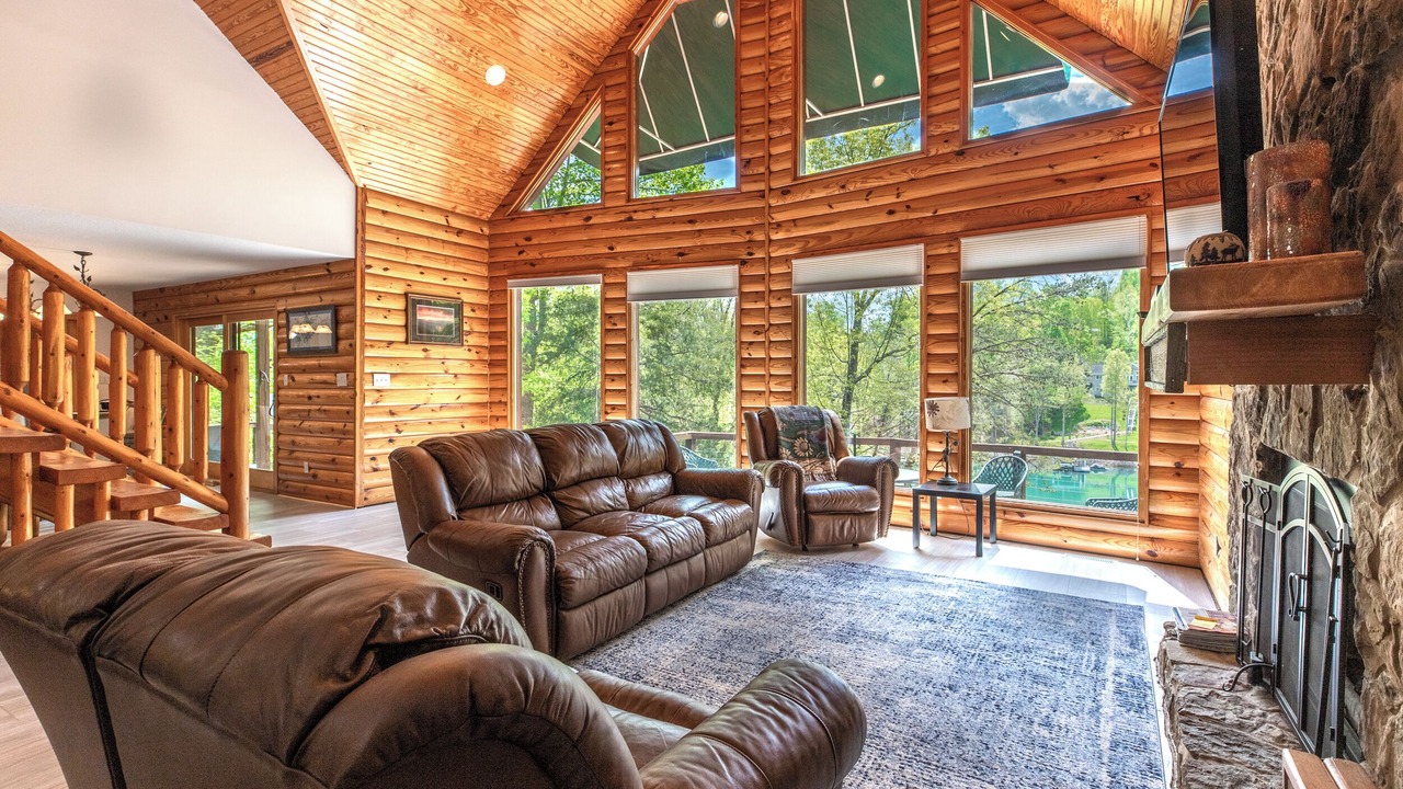 Photo of Livingroom in Big Creek