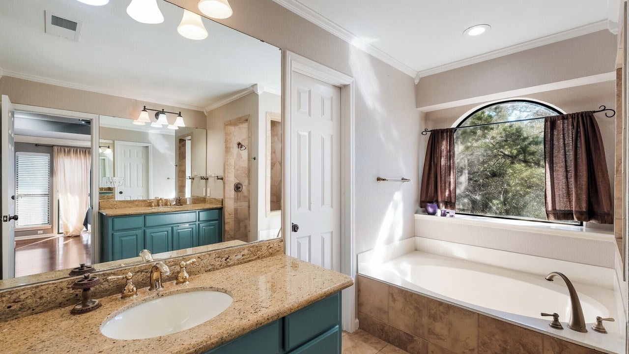 Photo of Bathroom in Crownridge of Texas