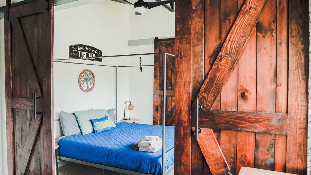Photo of Bedroom in Niles