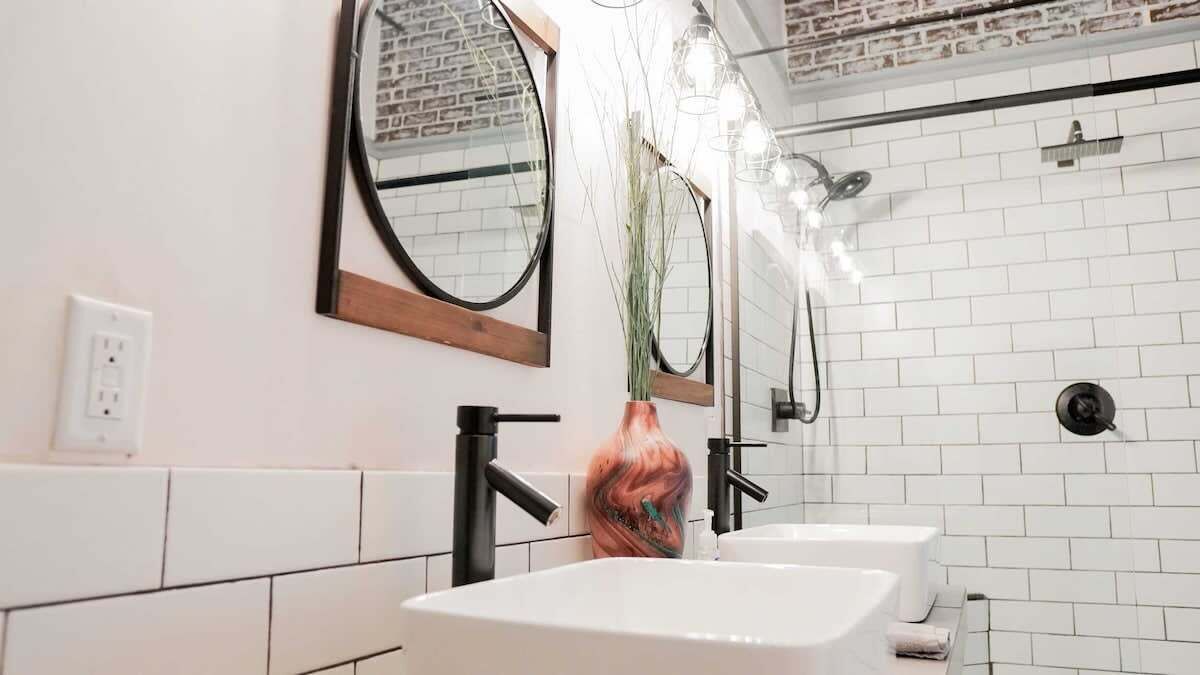 Photo of Bathroom in Niles