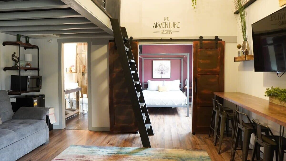 Photo of Bedroom in Niles