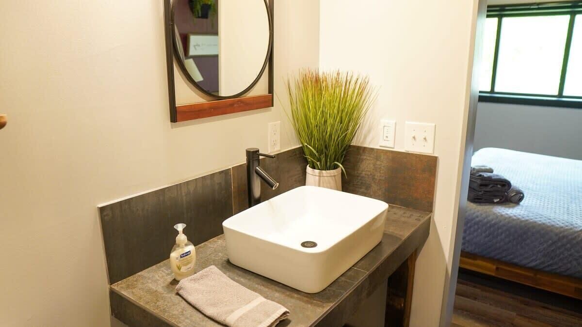 Photo of Bathroom in Niles