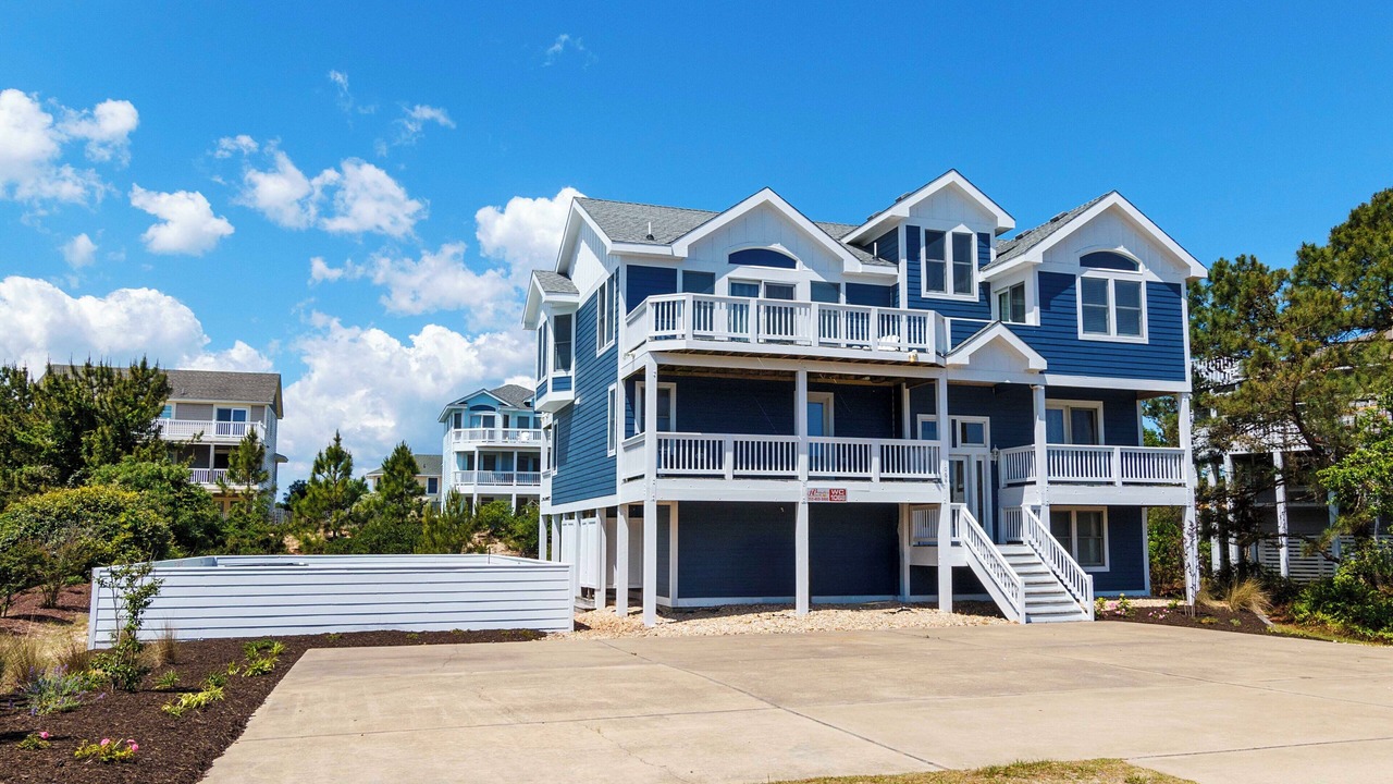 Photo of Outdoor in Corolla Light