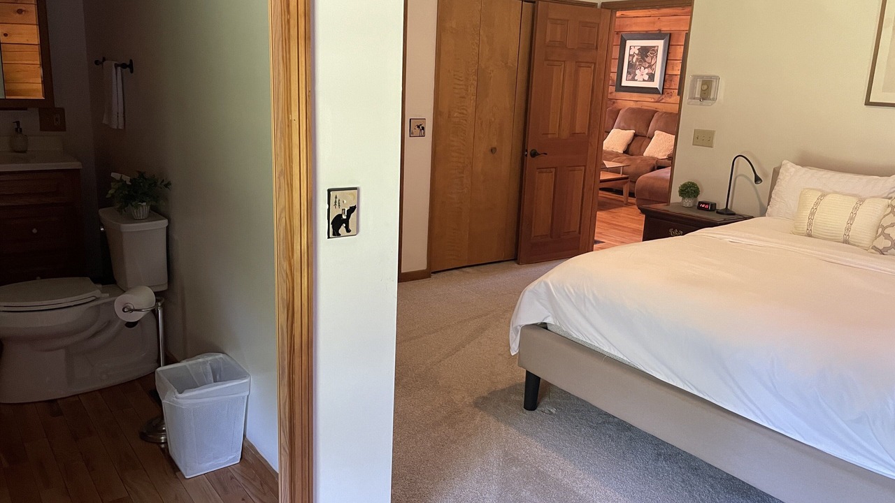 Photo of Bedroom in Marlboro