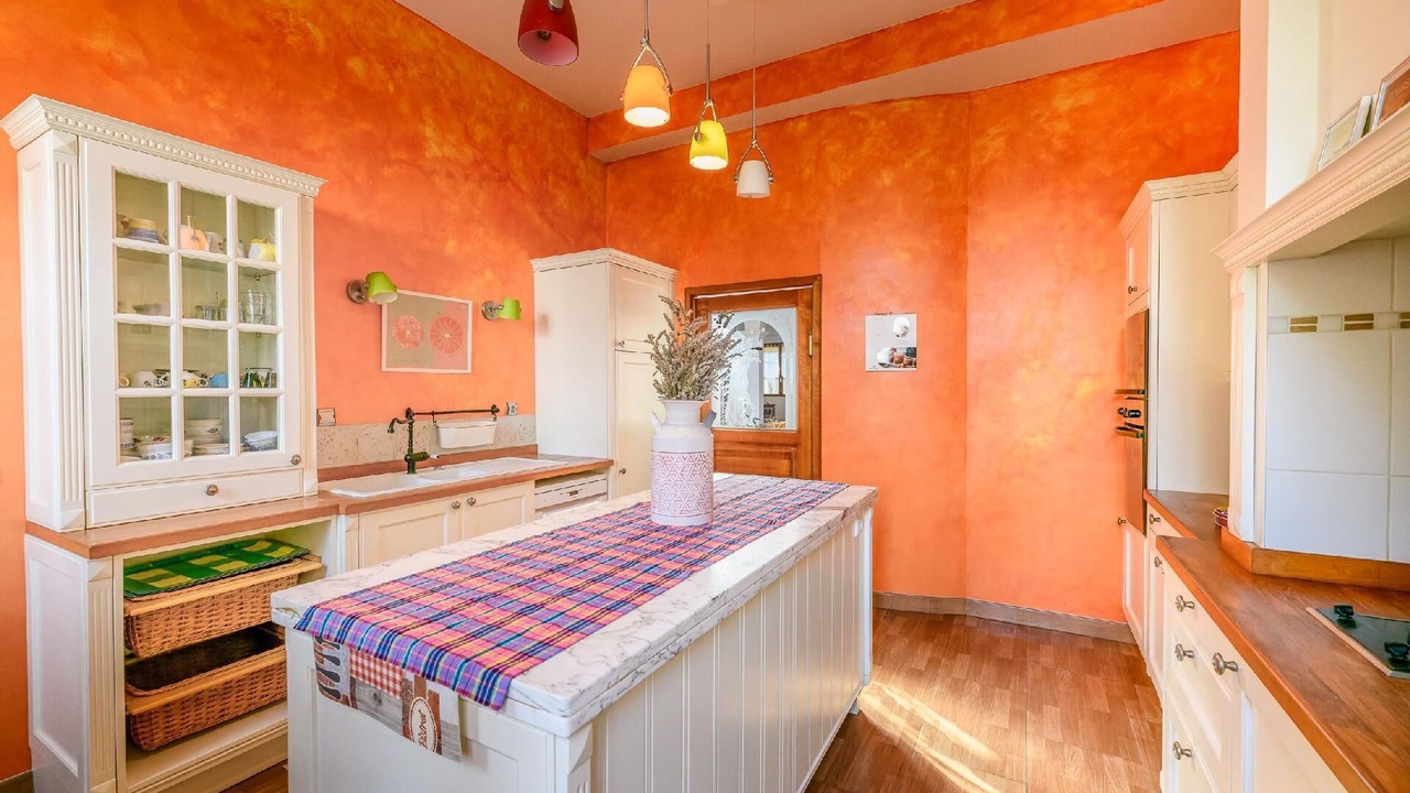 Photo of Kitchen in Saint-Cyr-sur-Loire