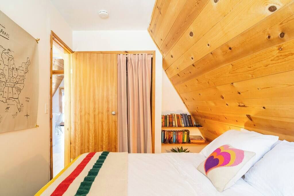 Photo of Bedroom in Pine Cove