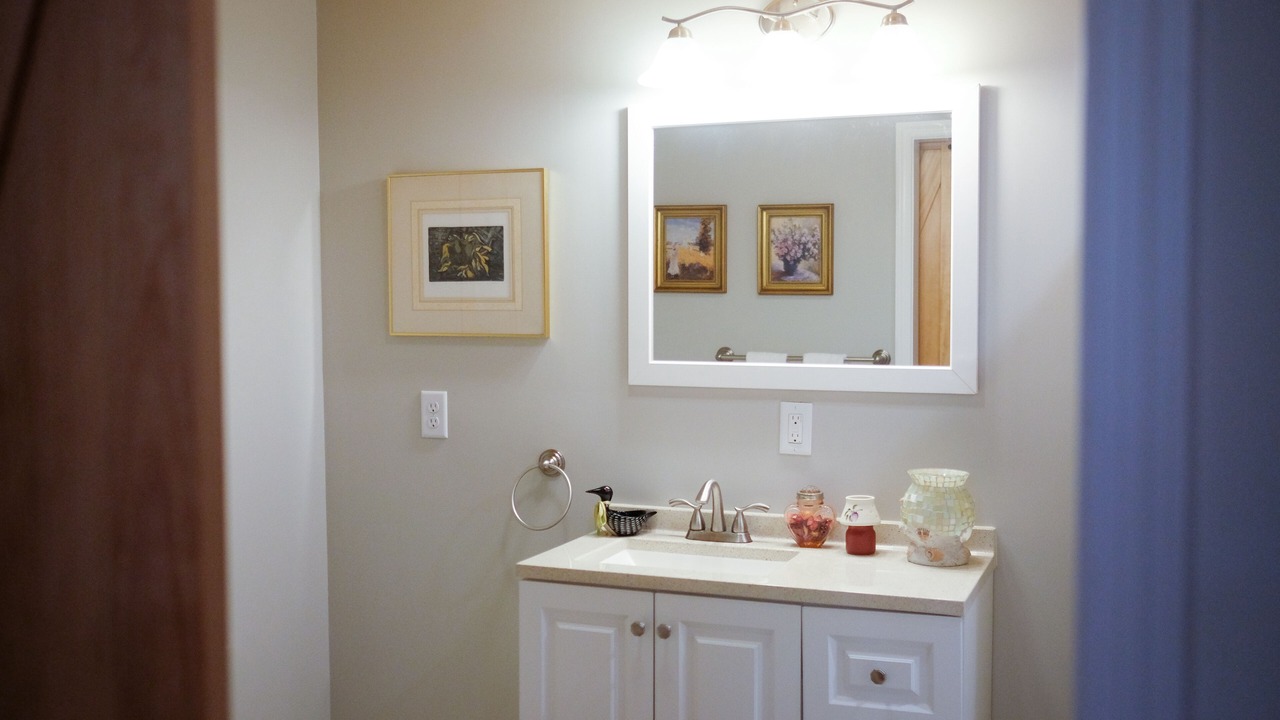 Photo of Bathroom in Town of Highland