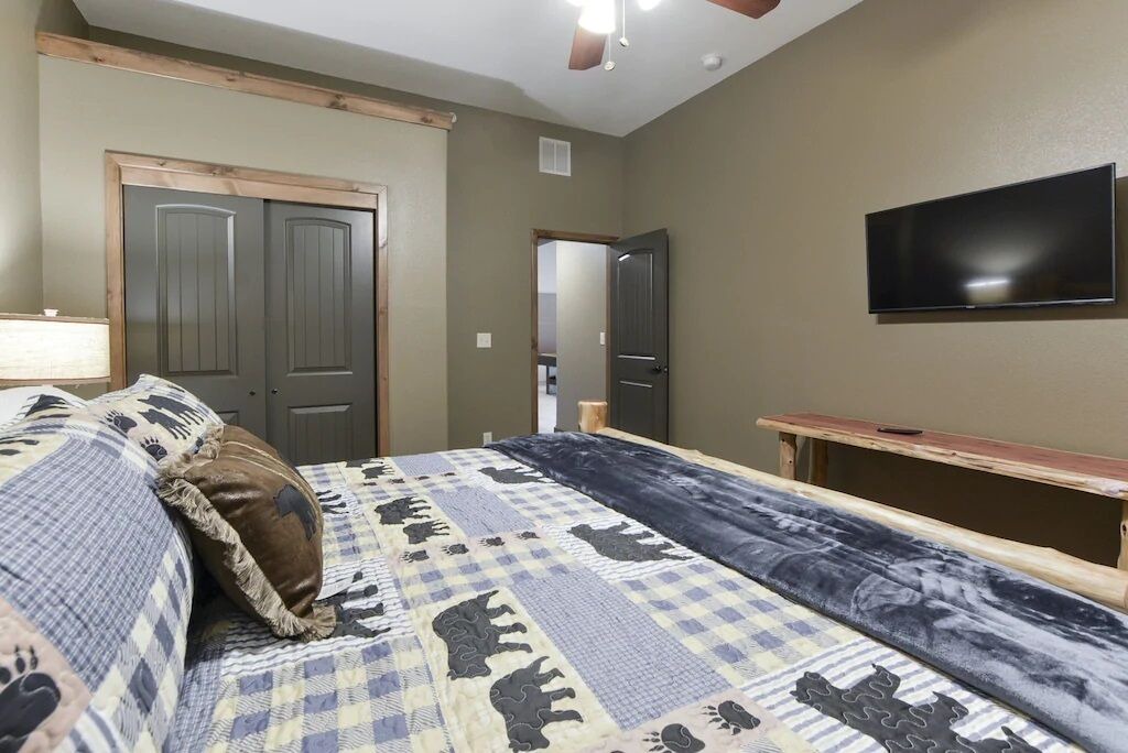 Photo of Bedroom in Hollister