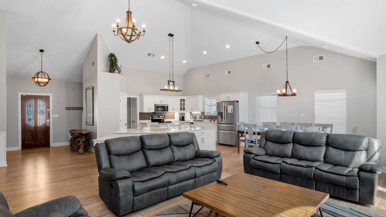 Photo of Livingroom in Crystal Shores