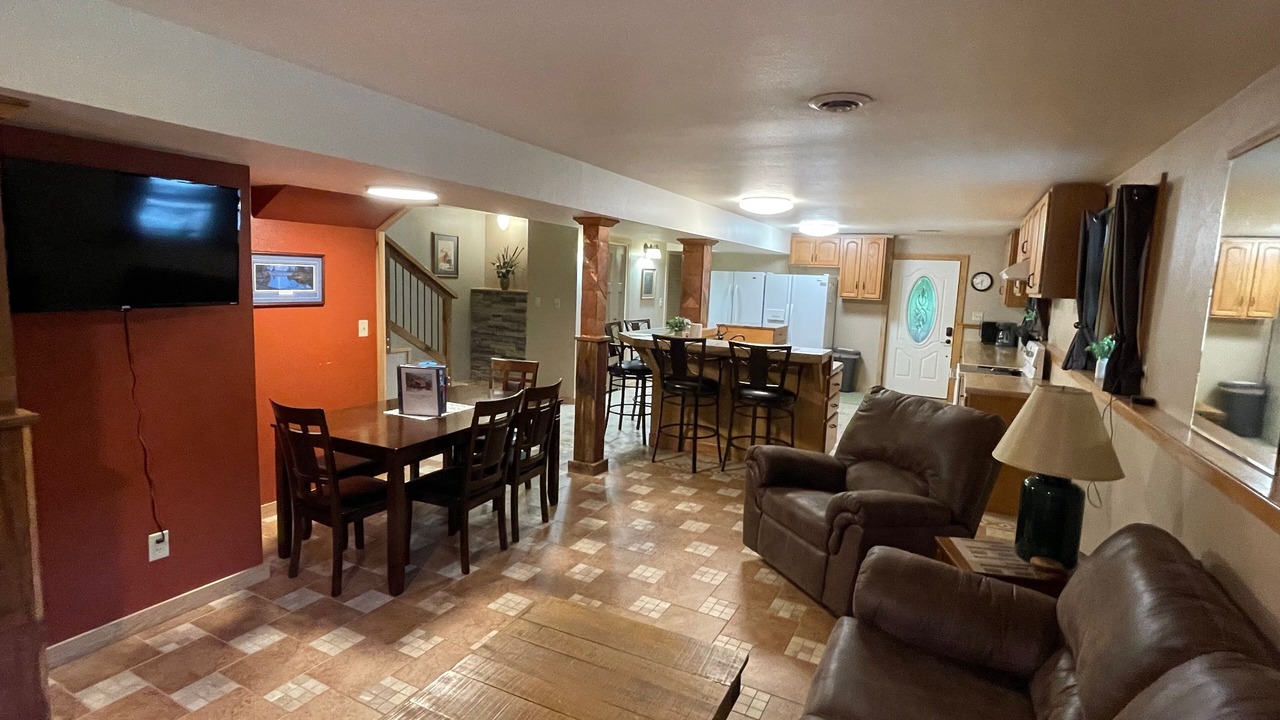 Photo of Livingroom in Lansing