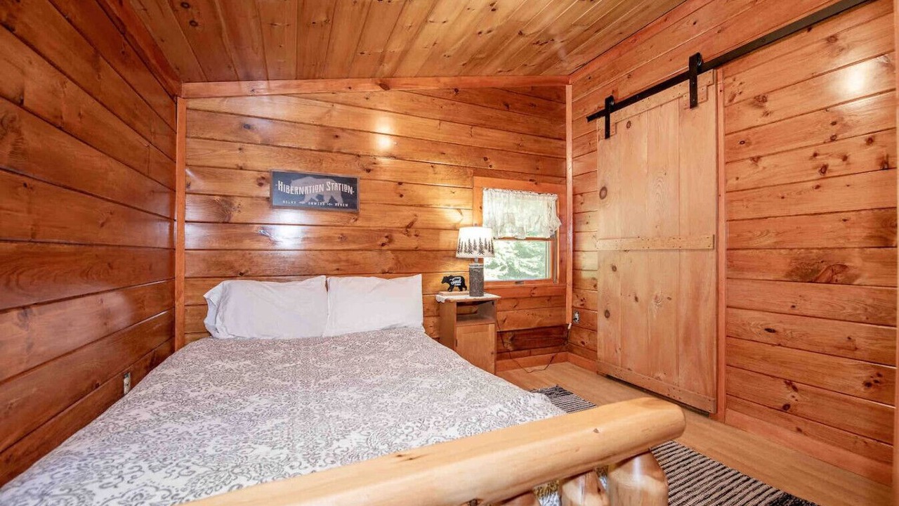 Photo of Bedroom in Canaan