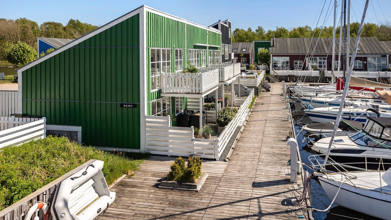 Photo of Others in Øer Strand