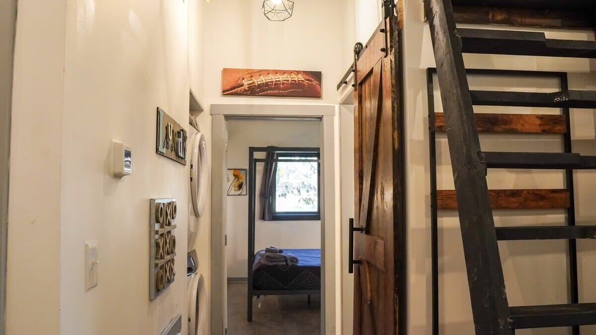 Photo of Bedroom in Niles