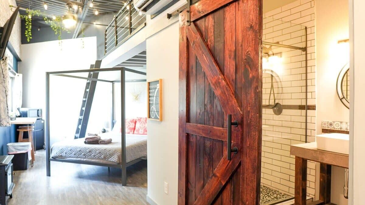 Photo of Bedroom in Niles