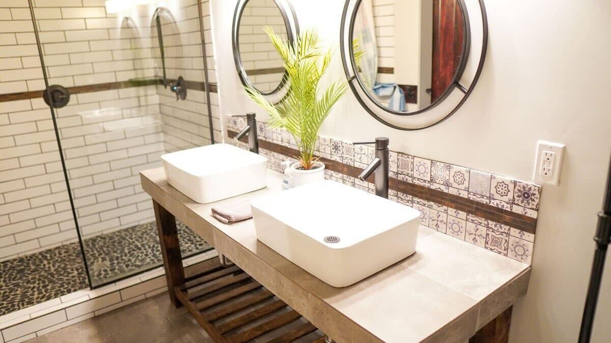 Photo of Bathroom in Niles