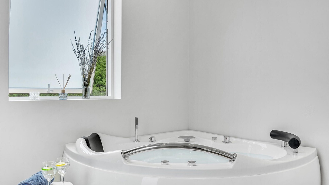 Photo of Bathroom in Vrist Strand