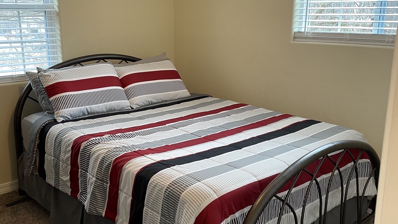 Photo of Bedroom in Neosho