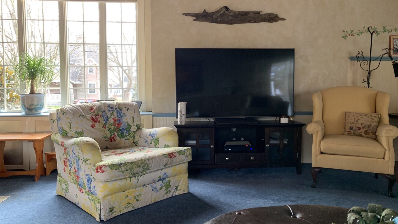Photo of Livingroom in Cape May Court House