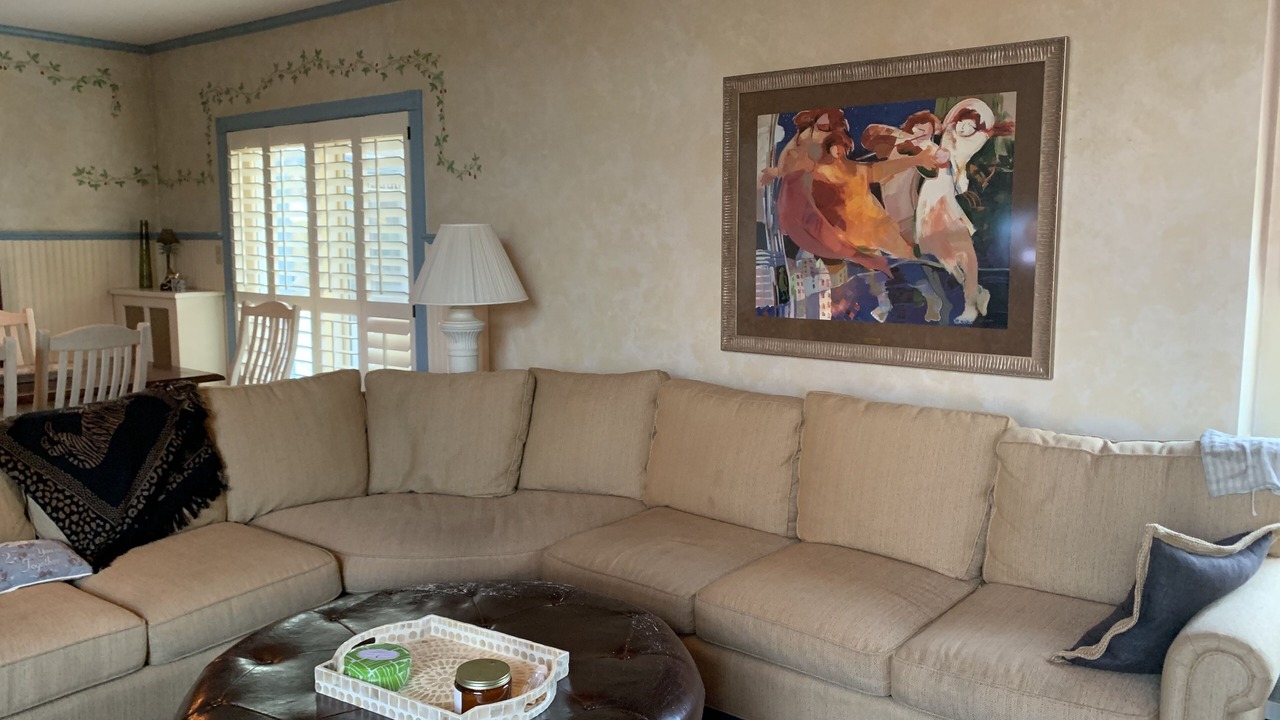 Photo of Livingroom in Cape May Court House