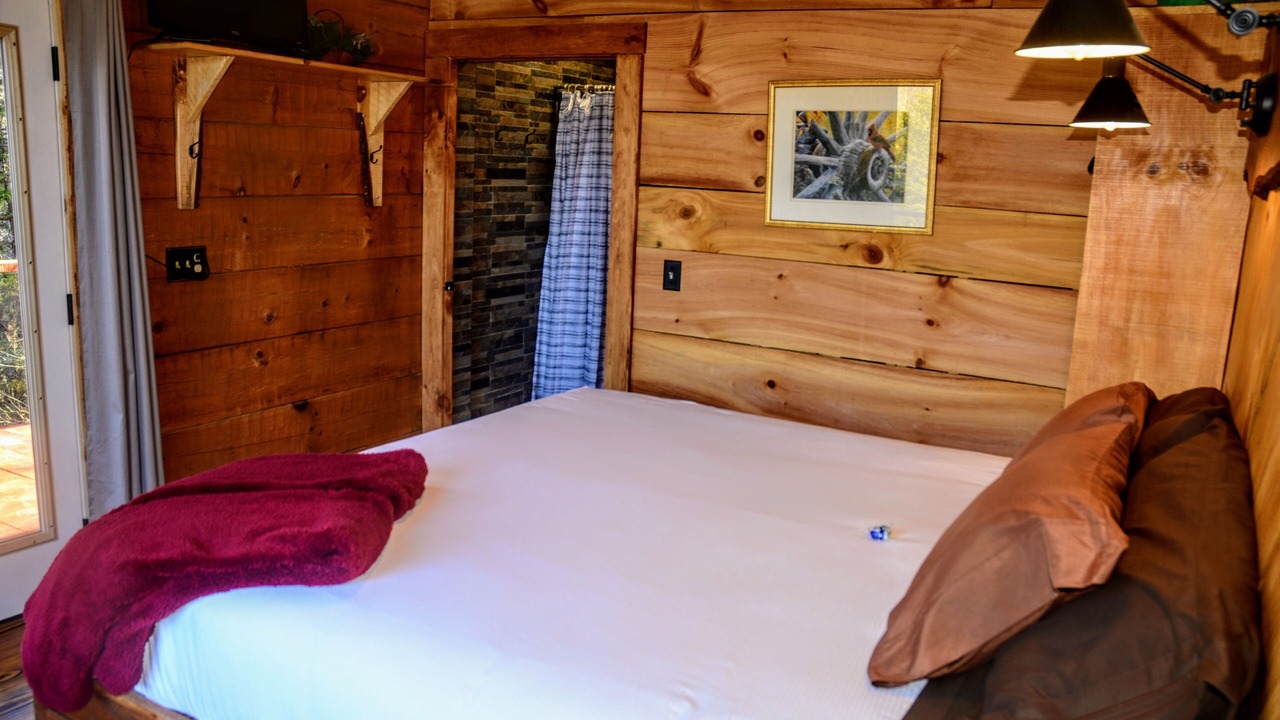 Photo of Bedroom in Cosby