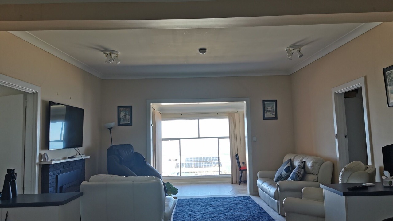 Photo of Livingroom in O'sullivan Beach