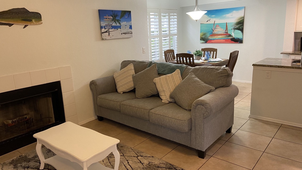 Photo of Livingroom in Central Sarasota