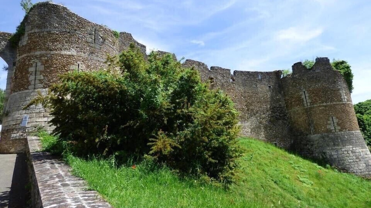 Photo of Others in Chateau-Renard