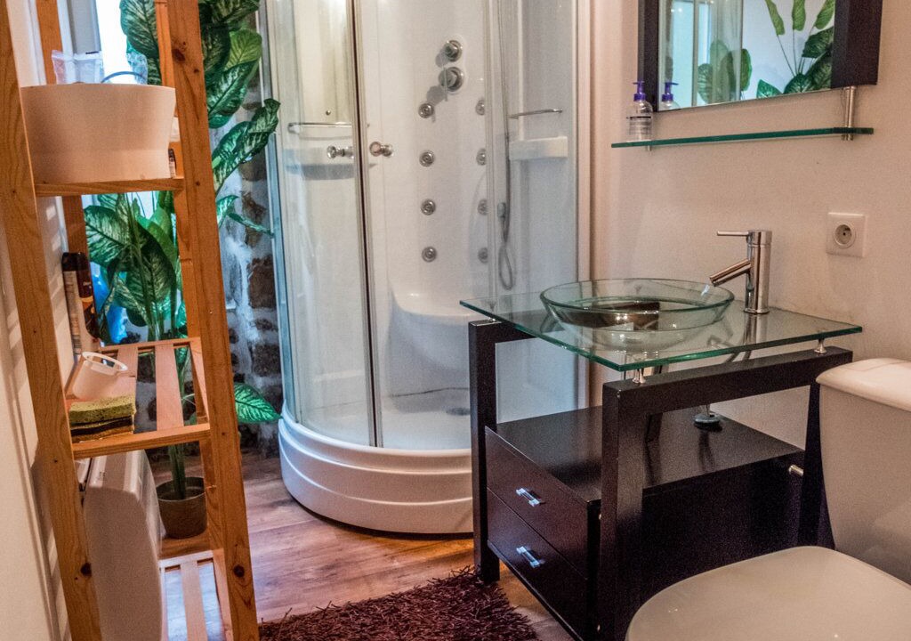 Photo of Bathroom in Sainte-Eulalie