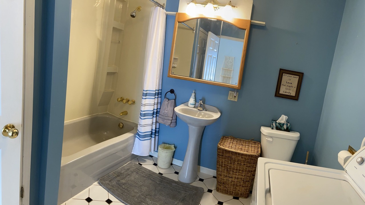 Photo of Bathroom in Neguac