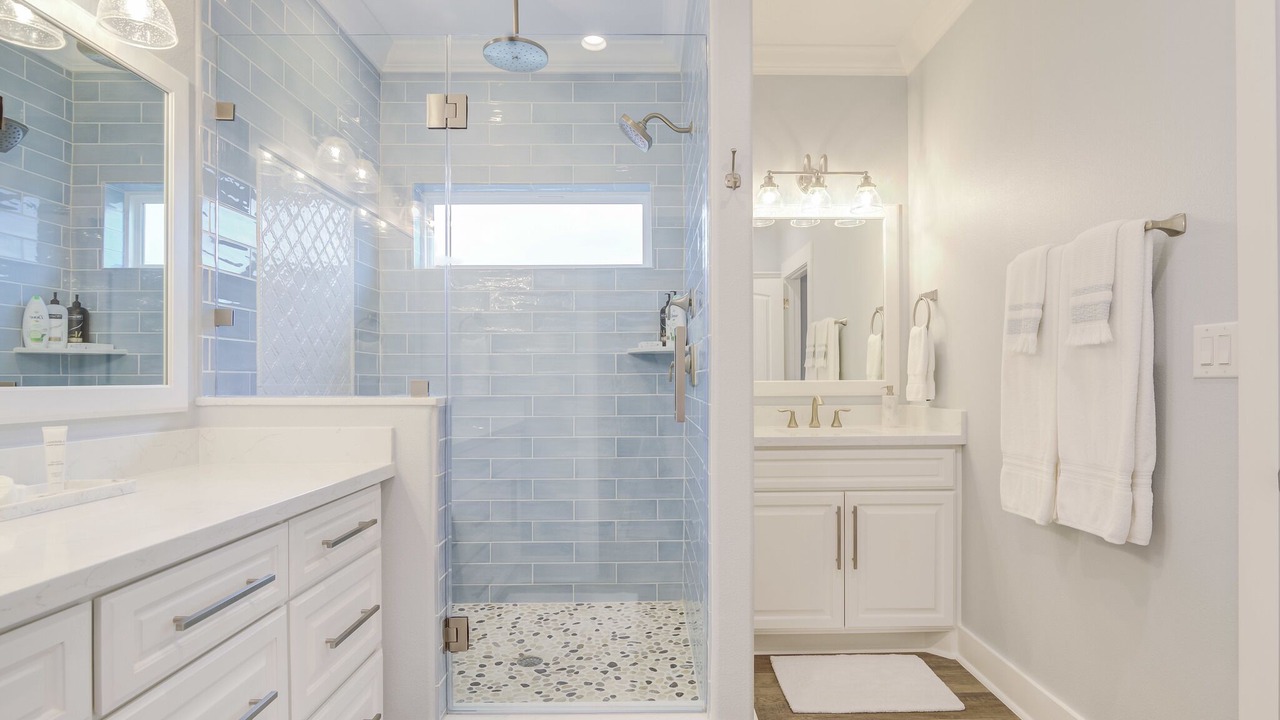 Photo of Bathroom in Galveston