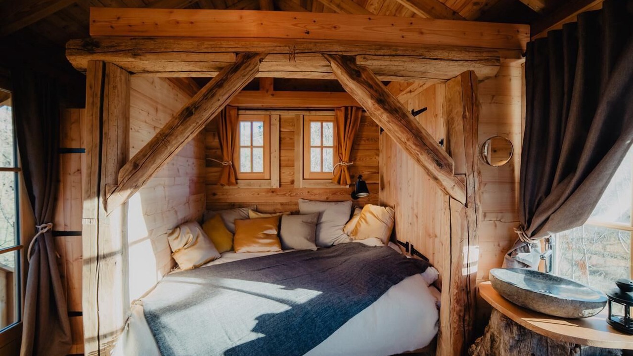 Photo of Bedroom in Gap