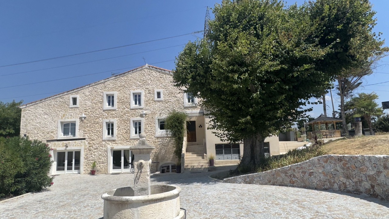 Photo of Outdoor in Cabries