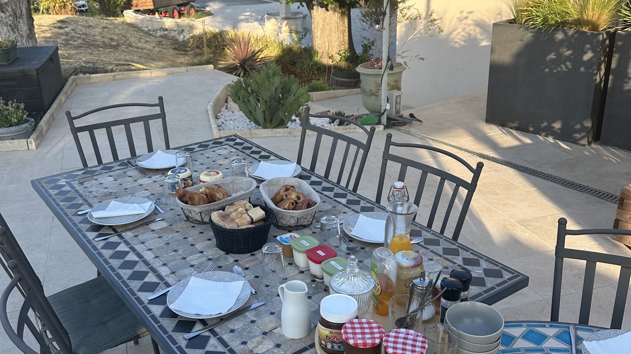 Photo of Outdoor in Cabries