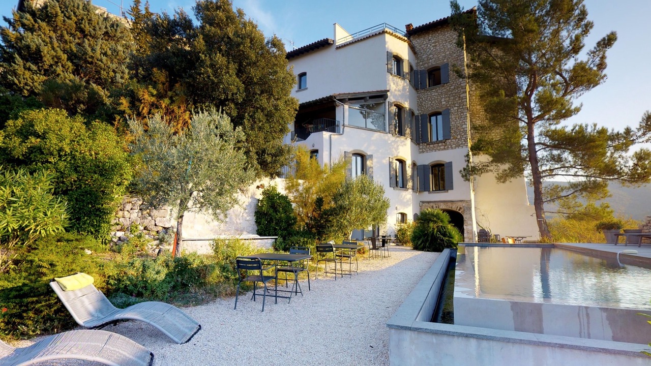 Photo of Outdoor in Methamis