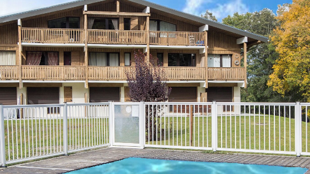 Photo of Outdoor in Demi-Quartier