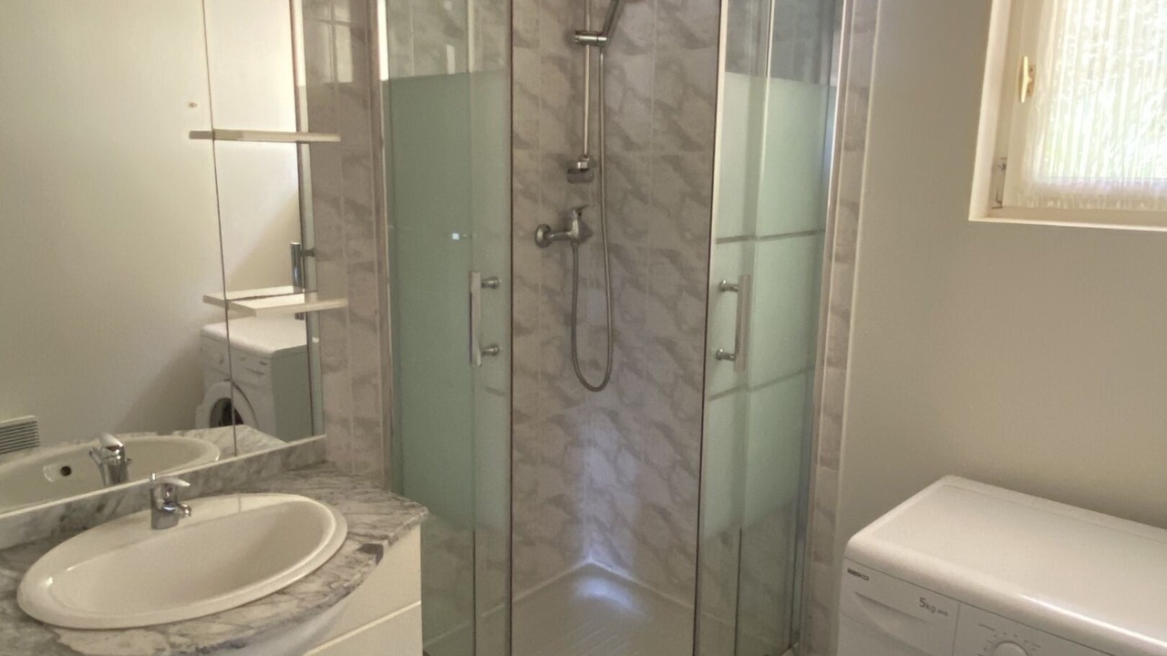Photo of Bathroom in Doissat