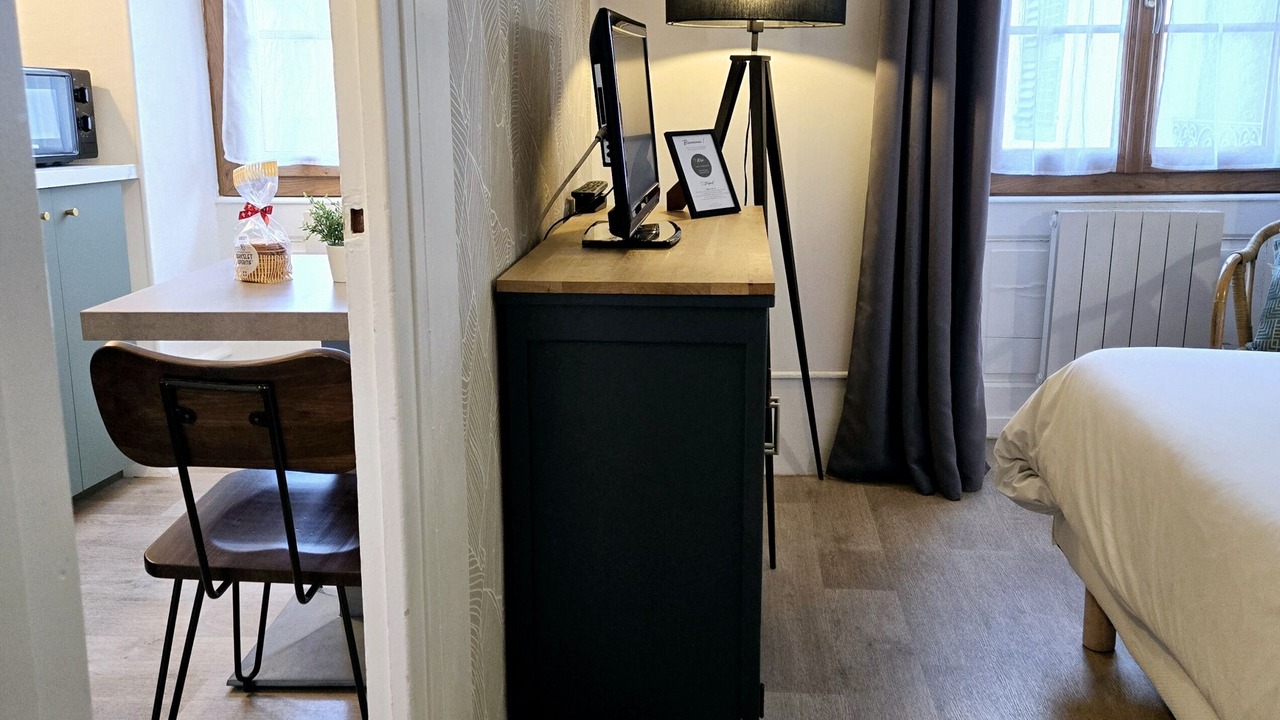 Photo of Bedroom in Aix-les-Bains City Center