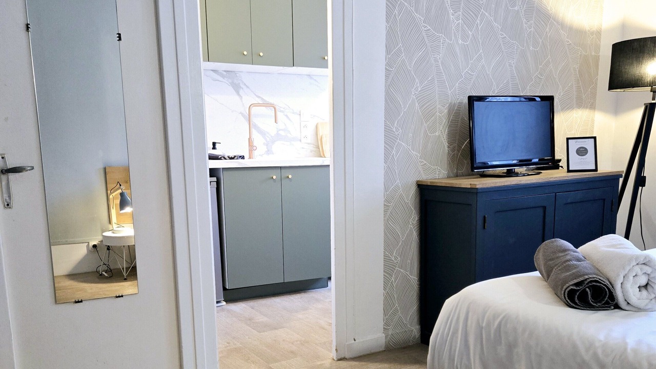 Photo of Bedroom in Aix-les-Bains City Center