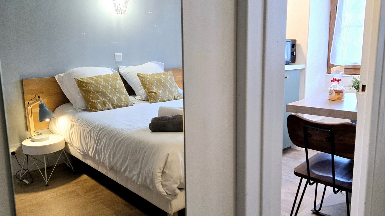 Photo of Bedroom in Aix-les-Bains City Center