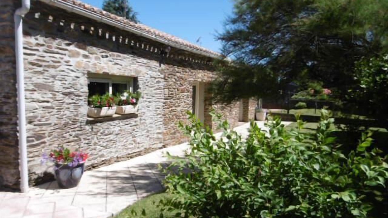 Photo of Outdoor in Le Cellier