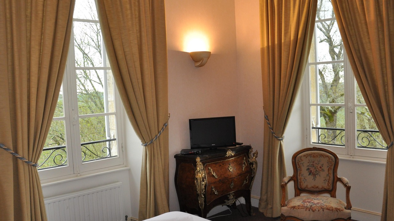 Photo of Bedroom in Beychac-et-Caillau