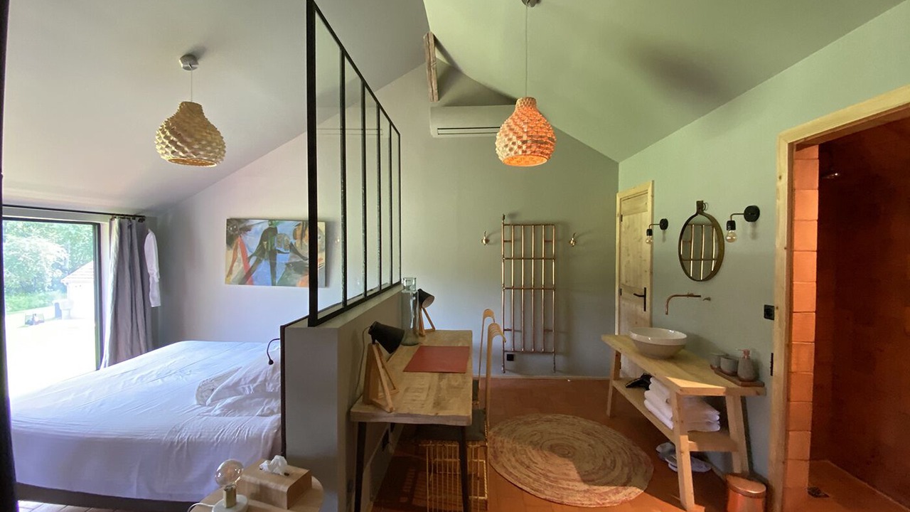 Photo of Bedroom in Saint-Laurent-Nouan