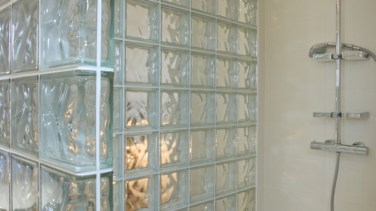 Photo of Bathroom in Beaune City Centre