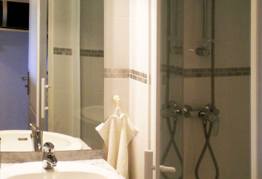 Photo of Bathroom in Fondettes