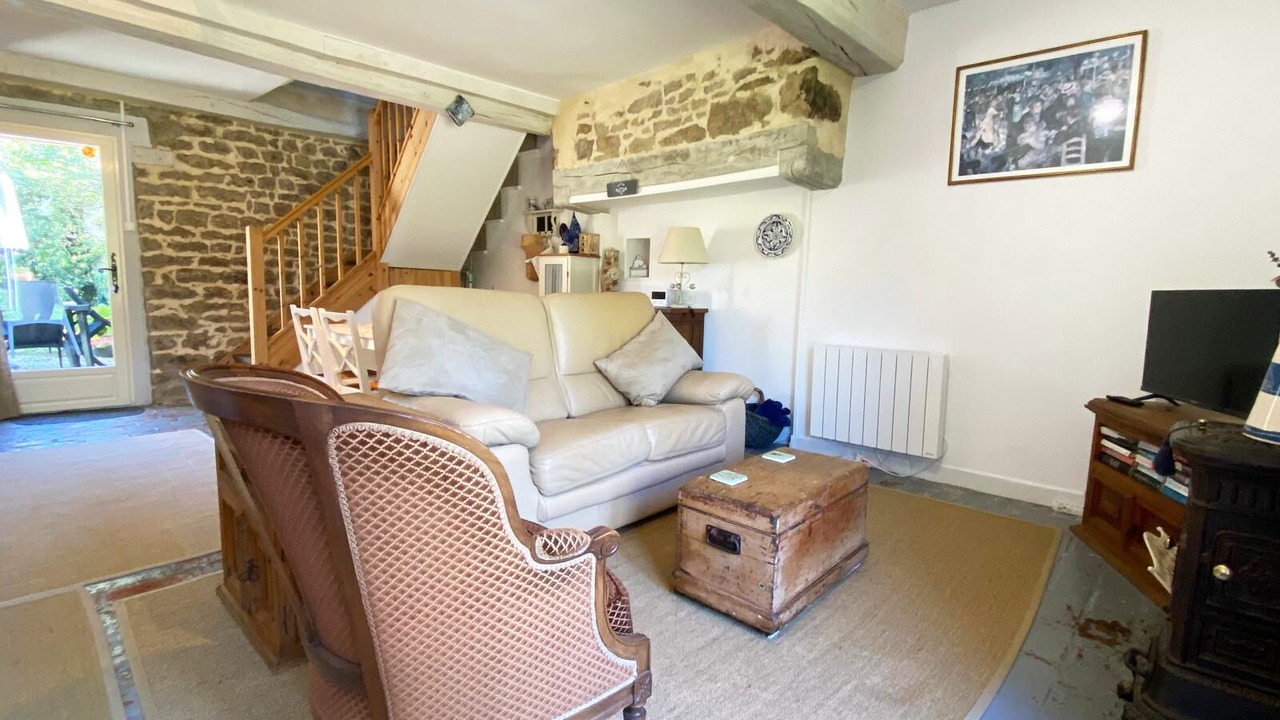 Photo of Others in Essey